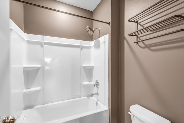11585 Paige Cv, Ocean Springs, MS 39564 - full bath featuring shower / bath combination and toilet
