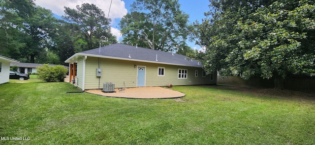 233 Allstate Dr, Jackson, MS 39211 - back of house with a patio and a lawn