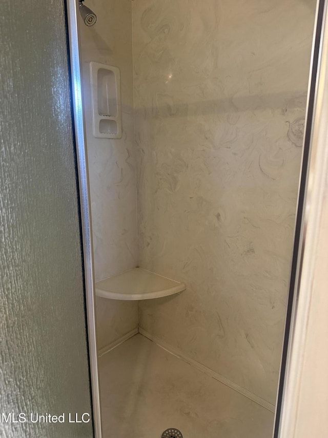 5875 White Ridge Cir W, Olive Branch, MS 38654 - full bath featuring a shower and concrete floors