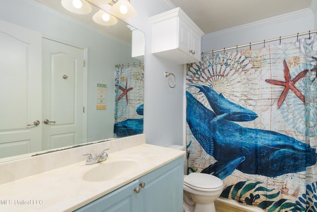 full bathroom with toilet, a shower with curtain, crown molding, and vanity