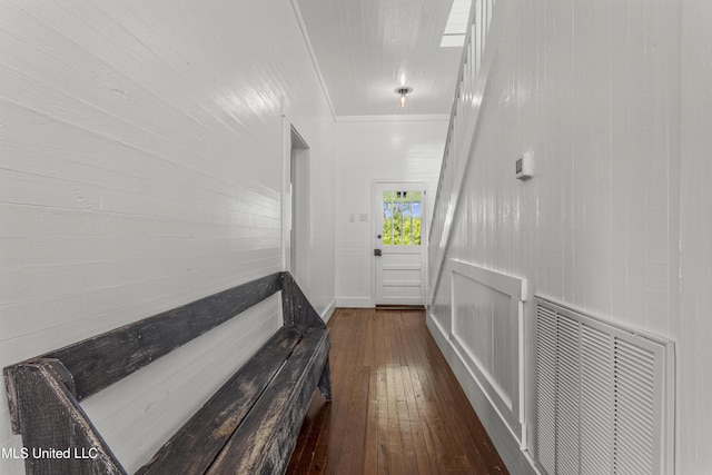 21021 Old River Rd, Vancleave, MS 39565 - entryway featuring dark wood-style floors