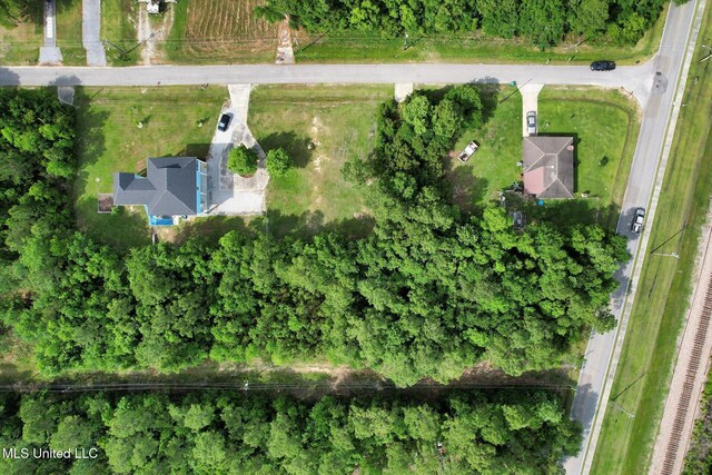 306 N Central Ave, Waveland, MS 39576