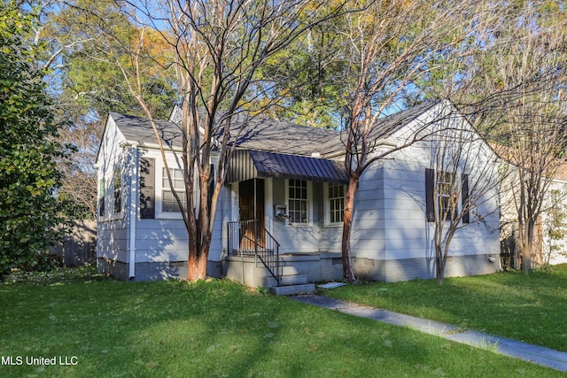 302 Decelle St, Jackson, MS 39216 - bungalow-style house with crawl space, a front lawn, and roof with shingles