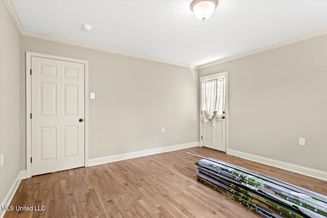 78 Bayou Cir, Gulfport, MS 39507 - entryway with wood finished floors, ornamental molding, and baseboards