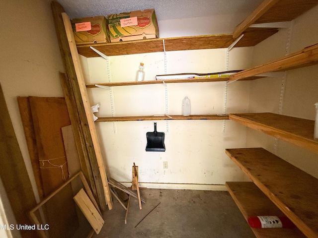 999 Hamakua St, Diamondhead, MS 39525 - view of storage area