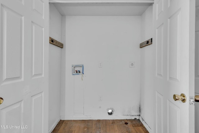 laundry area featuring washer hookup, hookup for a gas dryer, and hardwood / wood-style flooring