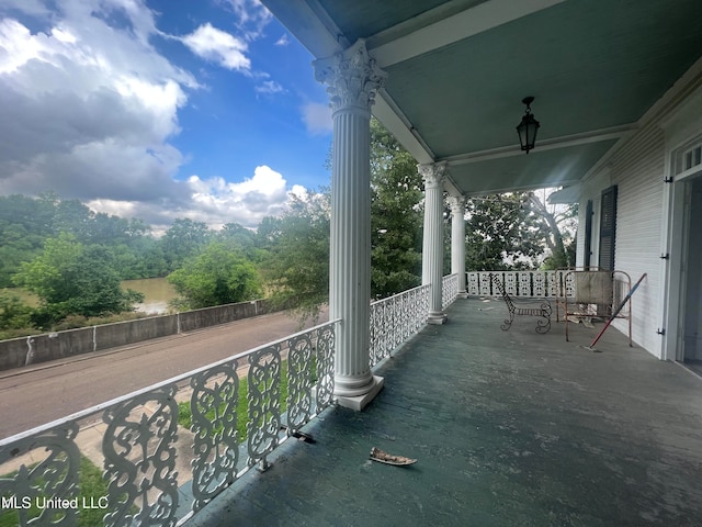 view of patio / terrace featuring covered porch