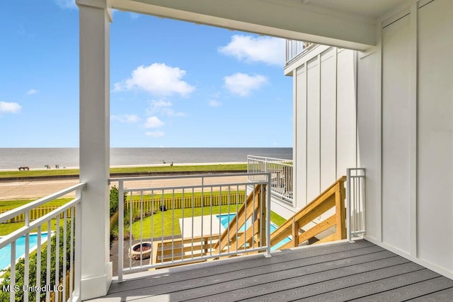 26470 W Beach Blvd, Pass Christian, MS 39571 - balcony with a water view