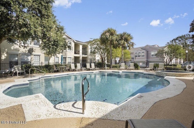 2252 Beach Dr Unit 203, Gulfport, MS 39507 - view of community pool