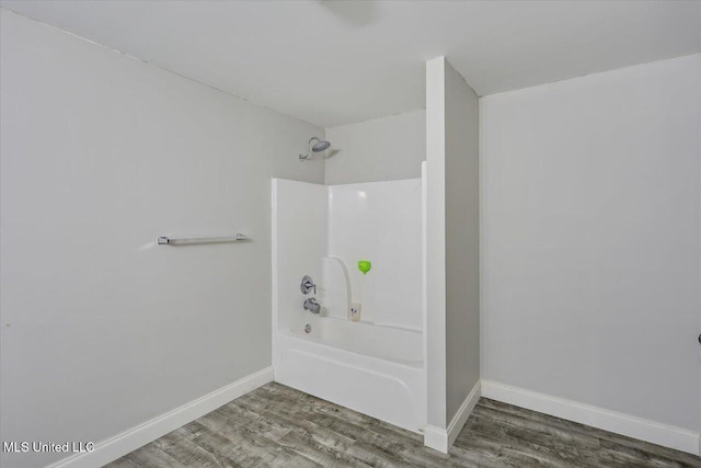 148 Stanton Hall Dr, Florence, MS 39073 - full bath featuring wood finished floors and shower / tub combination
