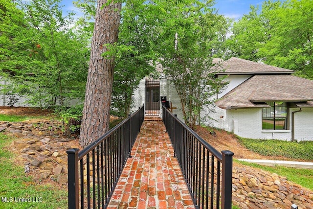 4441 Wedgewood St, Jackson, MS 39211 - exterior space with fence