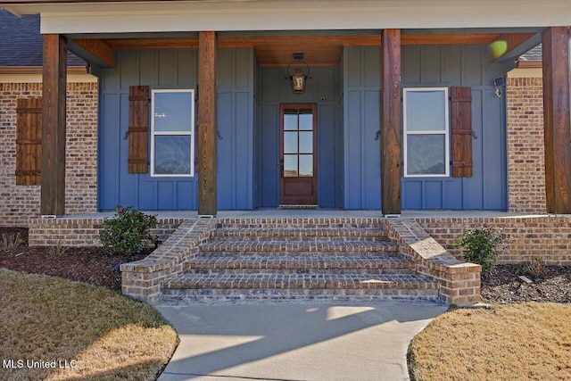 entrance to property with covered porch