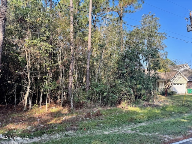 9968 Kahana St, Diamondhead, MS 39525