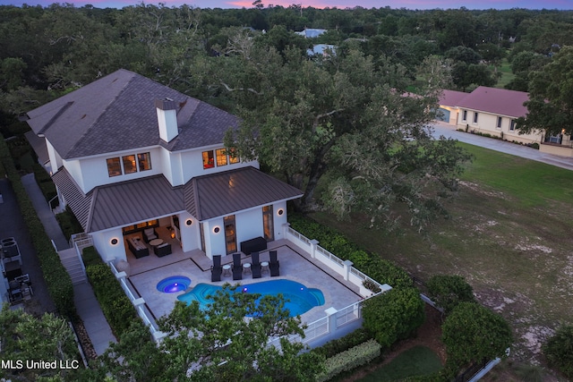 view of aerial view at dusk