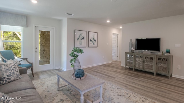 169 Mill Ct, Lucedale, MS 39452 - living room featuring light wood-style floors and recessed lighting