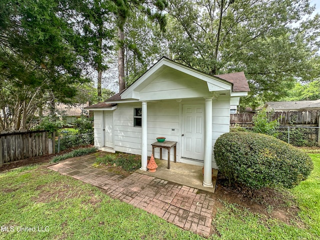 view of outbuilding