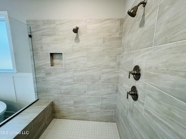 3919 Mcelroy Farms Dr, Olive Branch, MS 38654 - full bathroom featuring a tile shower