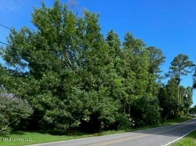 Shore Dr, Ocean Springs, MS 39564