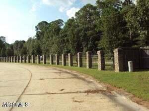 Listing photo 3 for LOT11 Perdido Blvd, Gautier MS 39553