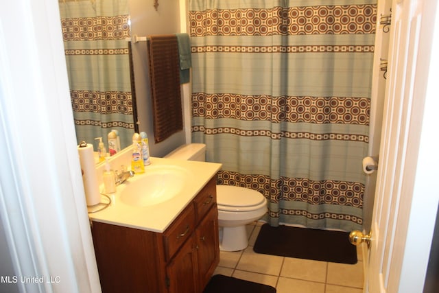 100 Roseleigh Cv, Batesville, MS 38606 - full bathroom featuring vanity, tile patterned flooring, and a shower with shower curtain
