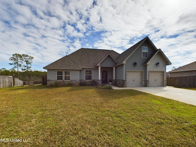 view of front of property with a front lawn