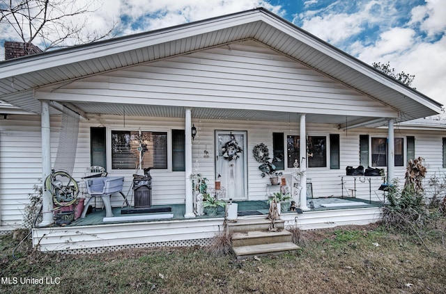 view of front of home with covered porch