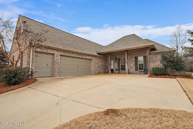 view of front facade with a garage