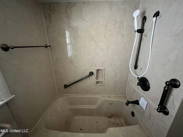 bathroom featuring shower / bathing tub combination