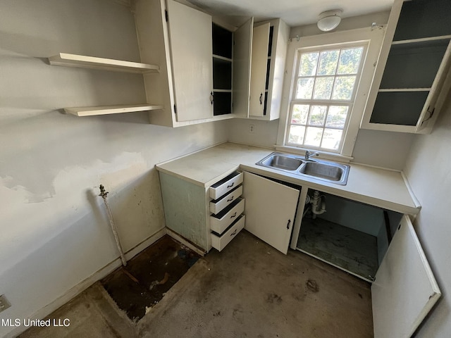 kitchen featuring sink