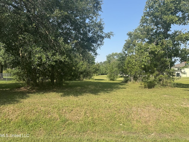 5155 N Tampa Dr, Pearlington, MS 39572
