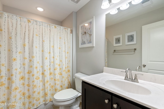 full bath with a shower with shower curtain, visible vents, toilet, and vanity