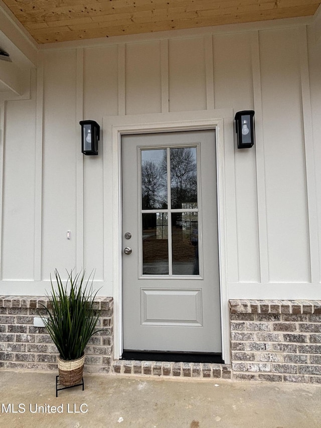 view of doorway to property