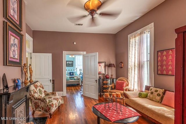 612 State St, Natchez, MS 39120 - living room featuring ceiling fan and wood finished floors