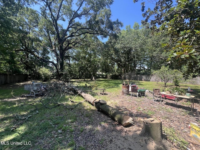 4008 Somerset Dr, Moss Point, MS 39562 - view of yard