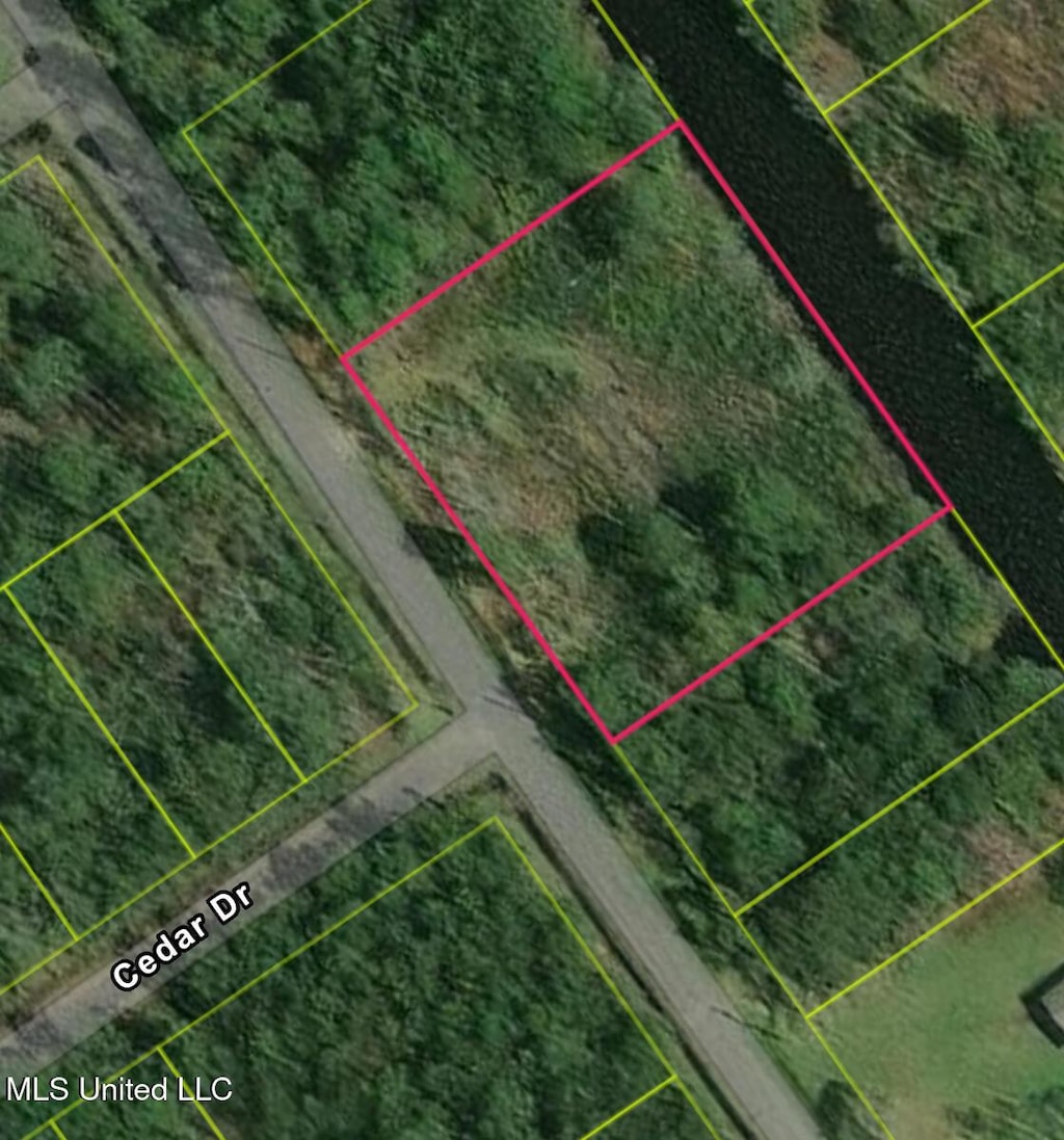 9078 Bayou Dr, Bay Saint Louis, MS 39520