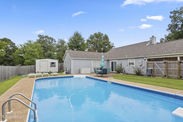 725 Bay Tree Dr, Flowood, MS 39232 - view of pool with a storage unit, a fenced backyard, and a patio
