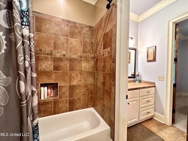 121 Vinca Dr, Madison, MS 39110 - bathroom featuring shower / tub combo with curtain and vanity