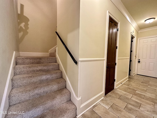 121 Vinca Dr, Madison, MS 39110 - staircase featuring crown molding