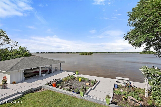 205 Audubon Point Dr, Brandon, MS 39047 - aerial view featuring a water view
