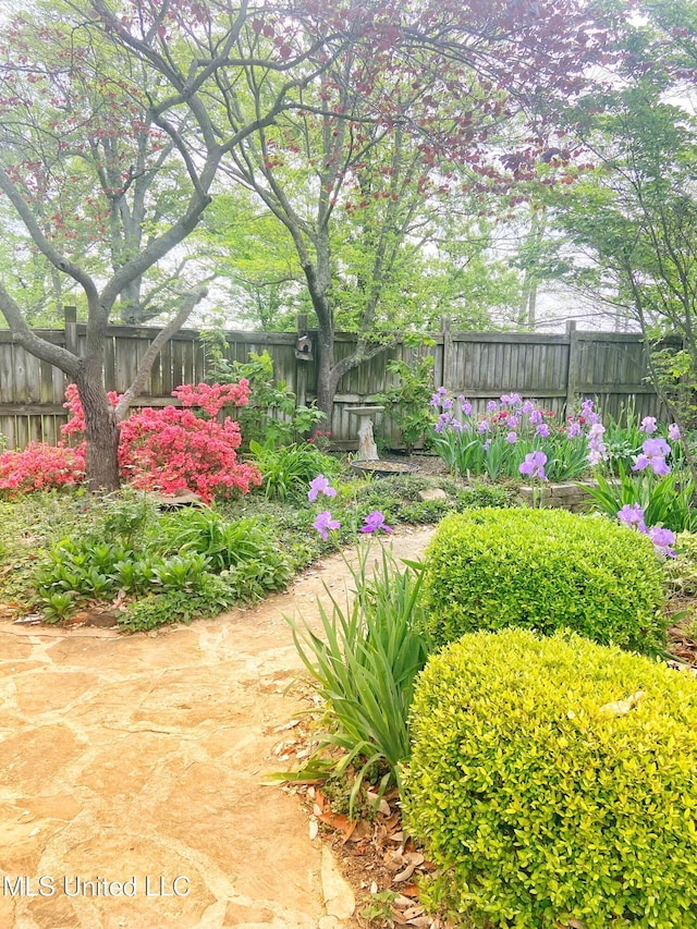 view of fenced backyard