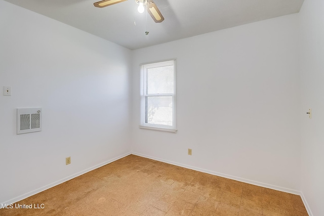 empty room featuring ceiling fan