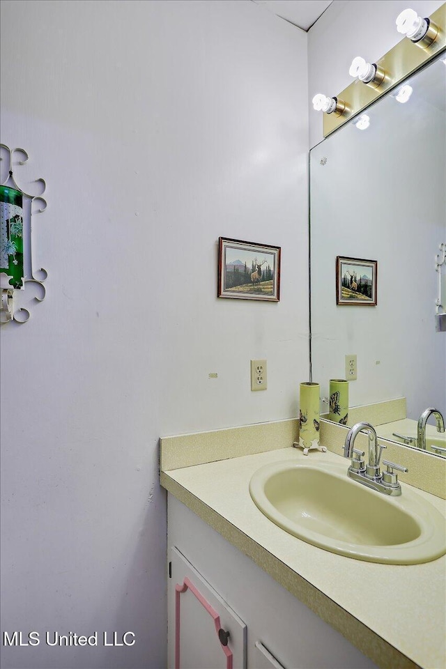 727 Laney Dr, Clinton, MS 39056 - bathroom featuring vanity