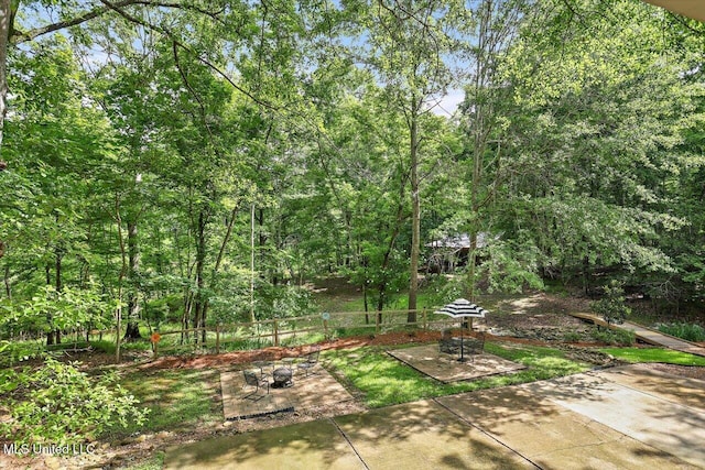 727 Laney Dr, Clinton, MS 39056 - view of yard featuring a patio area