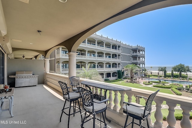 balcony featuring grilling area