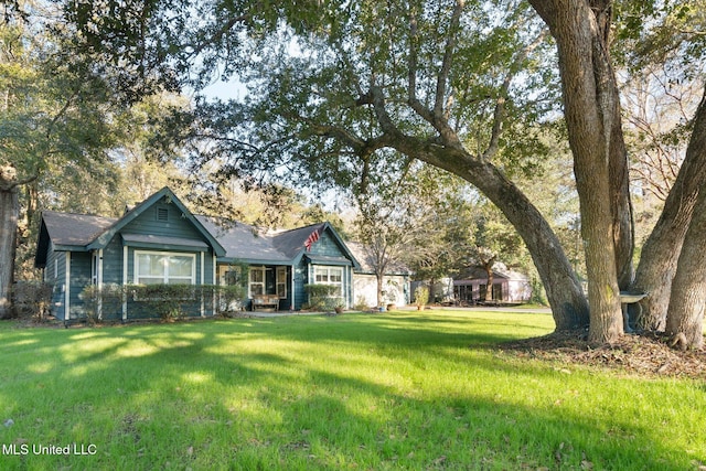 view of front of property with a front lawn