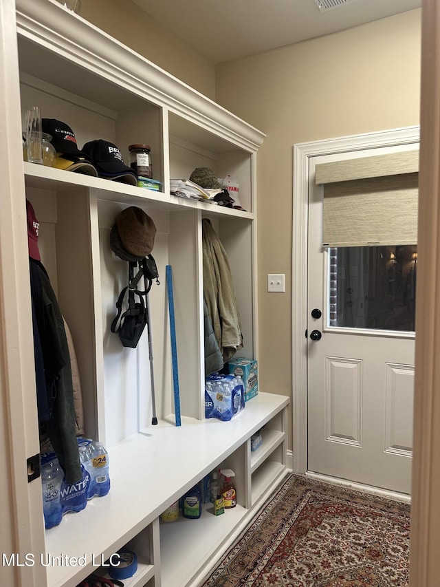 6819 Hawks Vw, Olive Branch, MS 38654 - view of mudroom