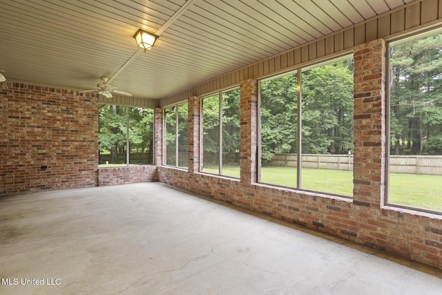 191 N Brandon Blvd, Brandon, MS 39042 - unfurnished sunroom featuring a ceiling fan