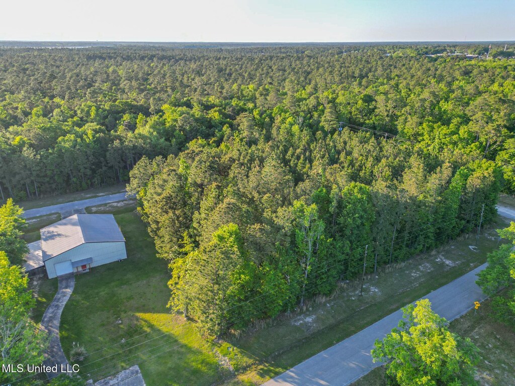 000 Coelho Way, Diamondhead, MS 39525