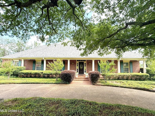 26 Woodgate Dr, Brandon, MS 39042 - single story home with brick siding and a shingled roof
