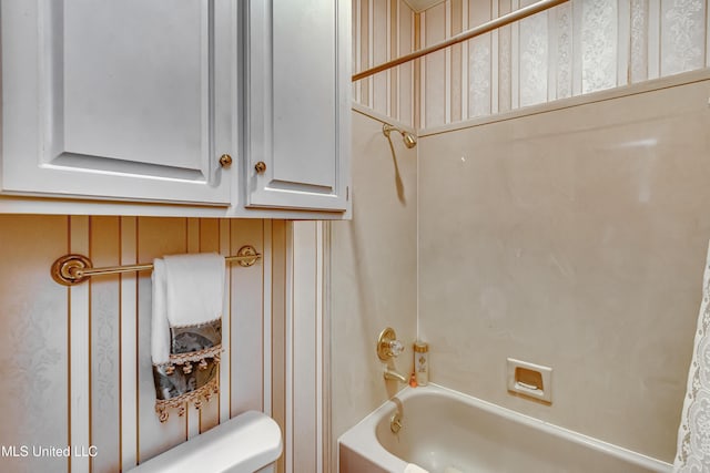 26 Woodgate Dr, Brandon, MS 39042 - bathroom with toilet and shower / bath combination